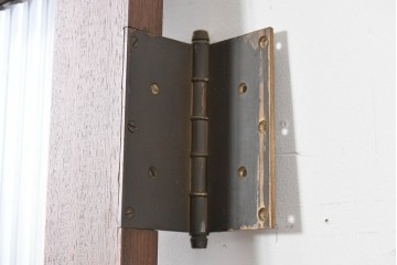 ヴィンテージ建具　1970年頃　ミッドセンチュリーデザイン　温かみのある木肌とモールガラスの組み合わせが素敵な親子ドア2枚(1対)セット　(R-088370)