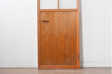 ヴィンテージ建具　昭和中期　温かみのある木肌とガラスを組み合わせたシンプルなガラスドア1枚　(R-088371)