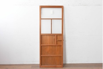 ヴィンテージ建具　昭和中期　温かみのある木肌とガラスを組み合わせたシンプルなガラスドア1枚　(R-088371)