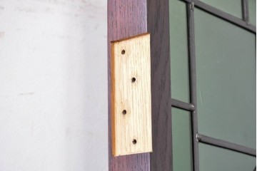 アンティーク建具　イギリス　聖シモンと聖ユダを描いた古い教会のステンドグラス窓1枚　(R-088378)