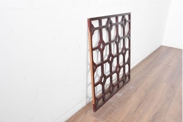 中古建具　中国　オリエンタルな空間づくりにおすすめの中国格子1枚　(R-088394)