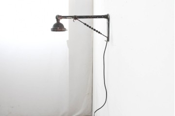 《簡易リペア限定品》イギリスヴィンテージ　インダストリアルな雰囲気のウォールライトブラケット　(R-088404)