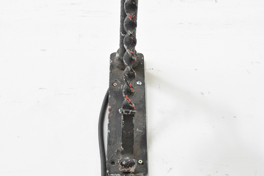 《簡易リペア限定品》イギリスヴィンテージ　インダストリアルな雰囲気のウォールライトブラケット　(R-088404)