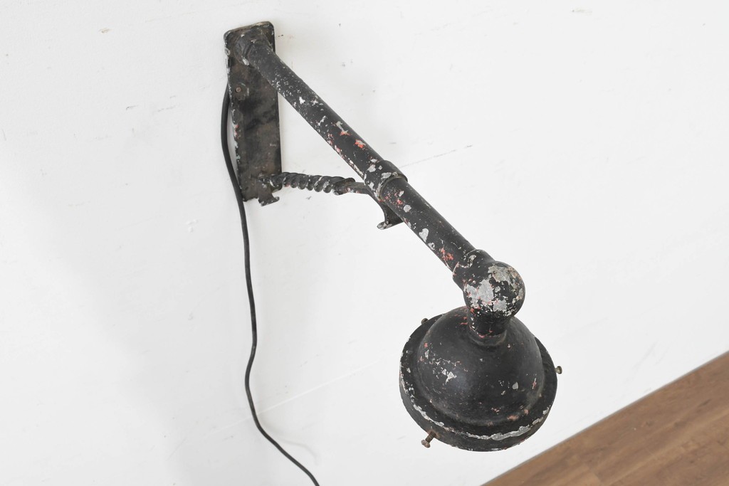 《簡易リペア限定品》イギリスヴィンテージ　インダストリアルな雰囲気のウォールライトブラケット　(R-088404)