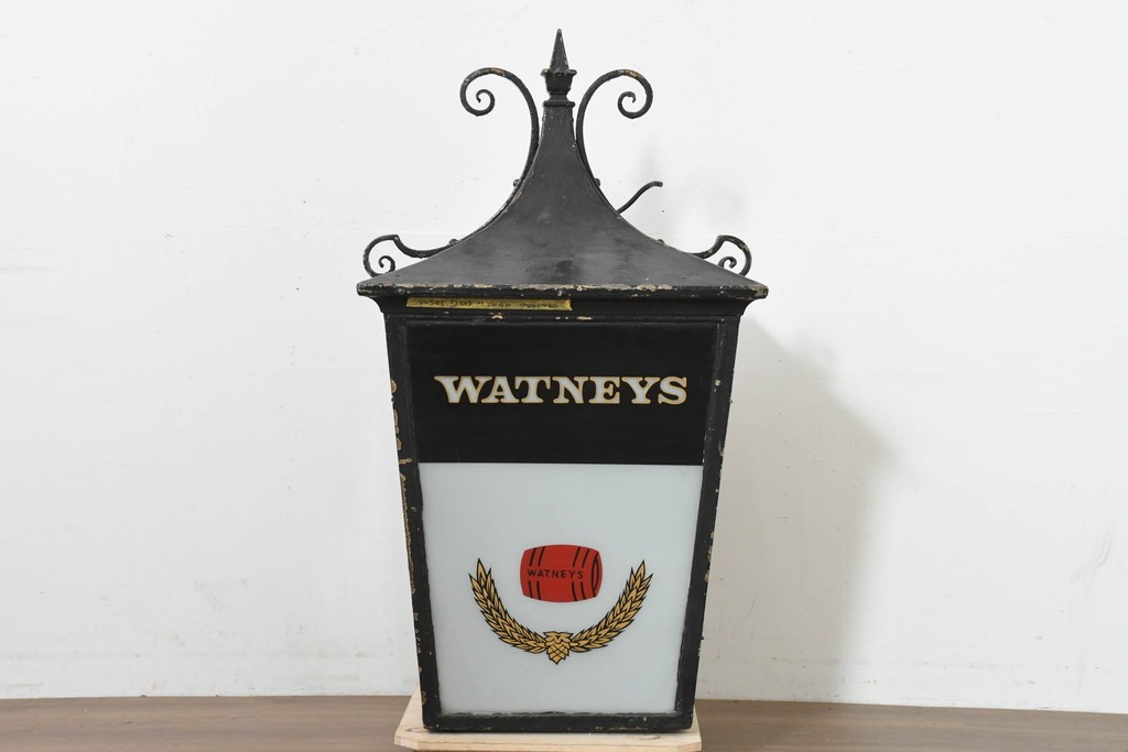 イギリスアンティーク　Watneys(ワトニーズ)ビール　金属フレームの大型パブランタン　(R-088409)