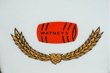 イギリスアンティーク　Watneys(ワトニーズ)ビール　金属フレームの大型パブランタン　(R-088409)