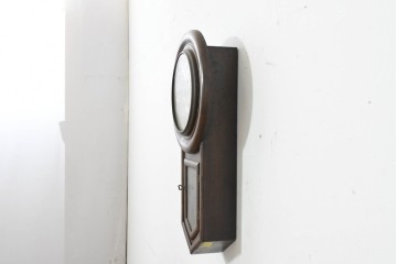 和製アンティーク　丸く面取りされた木枠が可愛らしいレトロな壁掛け時計　(R-088412)