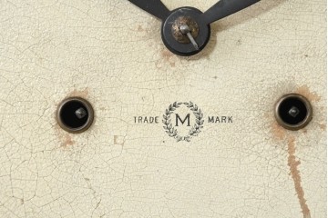 和製アンティーク　TRADE(M)MARK　古い木枠の丸型壁掛け時計　(R-088413)
