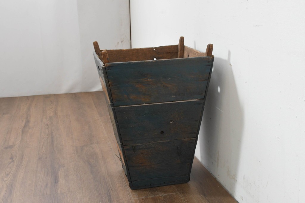 【簡易リペア限定品】　イギリスアンティーク　1920年頃　著名工房ペイント品　広告看板風の葡萄図が目を引く傘立て　(R-088430)