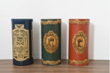 【簡易リペア限定品】　紙製　ヴィクトリアン調の広告図版をあしらった円柱ボックス3点セット　(R-088431)