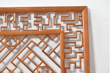 中古建具　中国　幾何学模様の透かし格子が印象的な中国格子1枚　(R-088436)