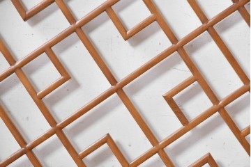 中古建具　中国　ひし形のフォルムが特徴的!　オリエンタルな中国格子パネル1枚　(R-088439)