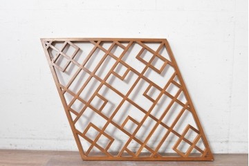中古建具　中国　ひし形のフォルムが特徴的!　オリエンタルな中国格子パネル1枚　(R-088439)