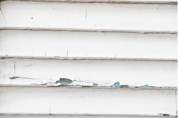 フランスアンティーク　1900年頃　光と風を通す木製ルーバー窓2枚セット　(R-088440)