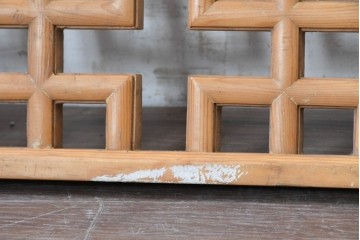 中国ヴィンテージ建具　幾何学意匠がモダンな中国格子1枚　(R-088443)