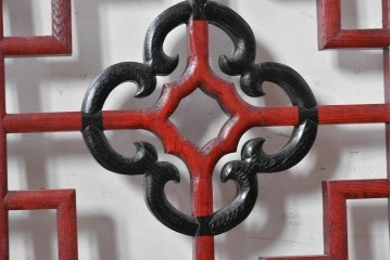 中古建具　中国　赤と黒の色使いが印象的な中国格子3枚セット　(R-088445)