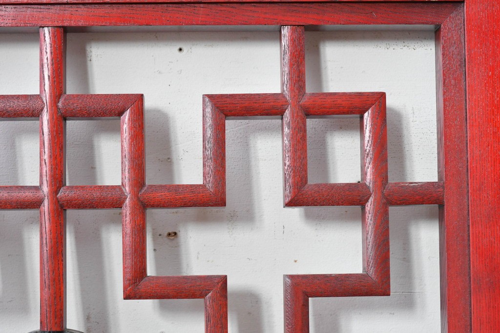 中古建具　中国　赤と黒の色使いが印象的な中国格子2枚セット　(R-088446)