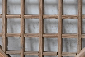 中国アンティーク建具　格子と八角形のシルエットが印象的な装飾パネル2枚セット　(R-088449)
