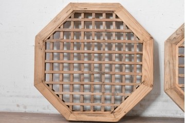 中国アンティーク建具　格子と八角形のシルエットが印象的な装飾パネル2枚セット　(R-088451)