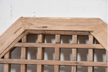 中国アンティーク建具　格子と八角形のシルエットが印象的な装飾パネル2枚セット　(R-088451)