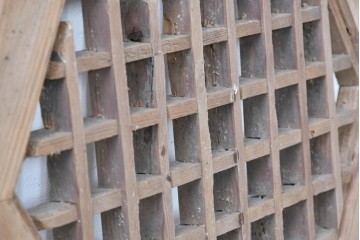 中国アンティーク建具　格子と八角形のシルエットが印象的な装飾パネル1枚　(R-088454)