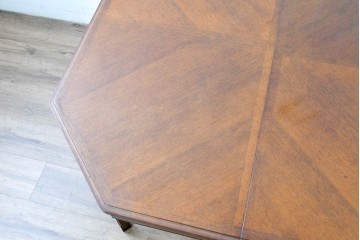 中古　maruni(マルニ木工)　地中海シリーズ　優雅な八角形天板と伸長式が魅力のクラシカルなエクステンションテーブル　(R-088455)