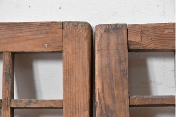 中国アンティーク建具　1900年頃　李朝風の端正なマス目格子が美しい窓2枚(1対)セット　(R-088456)
