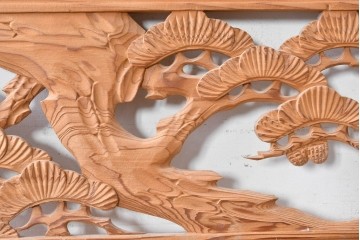 ヴィンテージ建具　昭和後期　松に鷹の図柄が存在感を放つ欄間2枚セット　(R-088460)