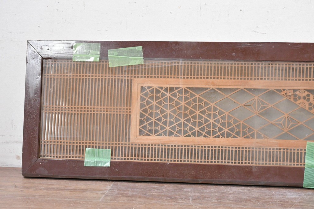 ヴィンテージ建具　昭和中期から昭和後期　両面ガラス　繊細な組子細工が目を引く欄間1枚　(R-088463)