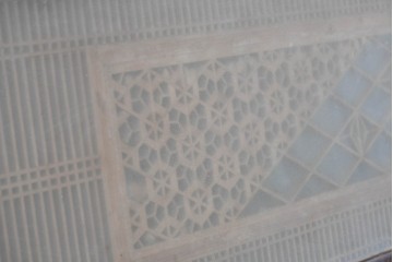 ヴィンテージ建具　昭和中期から昭和後期　両面ガラス　繊細な組子細工が目を引く欄間1枚　(R-088464)