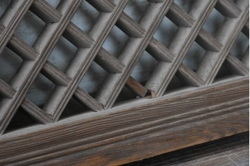 韓国アンティーク建具　李朝建具　素朴な格子組みが趣深い欄間1枚　(R-088466)