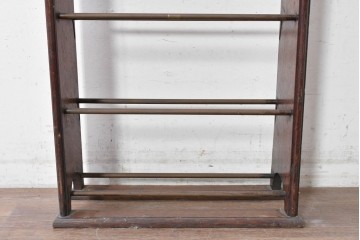 イギリスアンティーク　オーク材　クラシカルな佇まいのシューズラック　(R-088470)