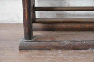 イギリスアンティーク　オーク材　クラシカルな佇まいのシューズラック　(R-088470)