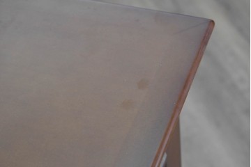 中古　美品　maruni(マルニ木工)　地中海シリーズ　お気に入りを美しく飾れるガラス扉のコーナーキャビネット　(R-088471)