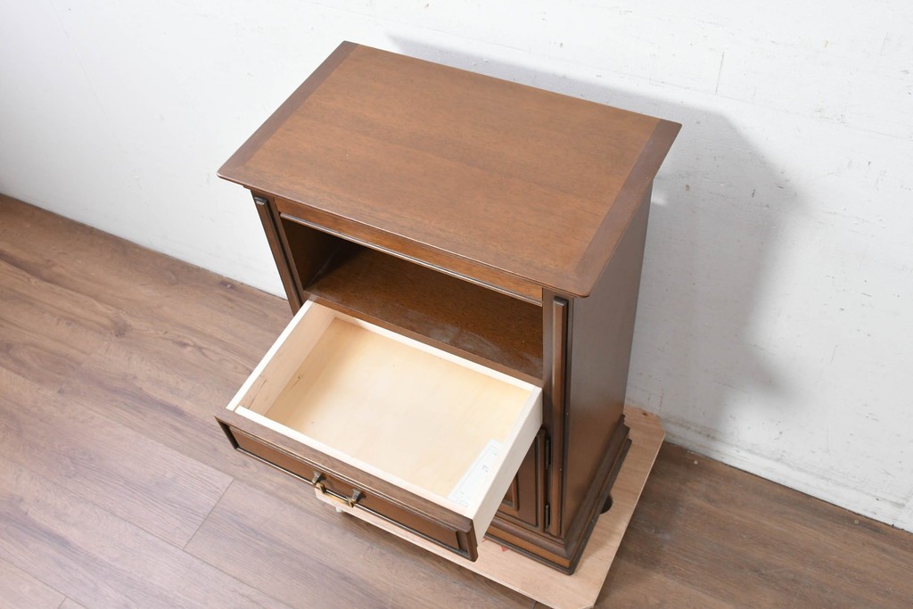 中古　美品　maruni(マルニ木工)　地中海ロイヤルシリーズ(ROYAL)　上品な金具が映える格調高い電話台　定価約15万円　(R-088472)