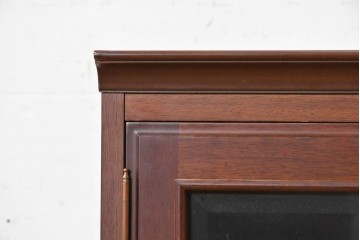 中古　美品　maruni(マルニ木工)　地中海シリーズ　格調高いデザインが魅力のサイドボード　(R-088473)