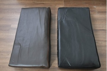 中古　特注オーダー品　フェイクレザー　重厚感のあるモダンなイタリアンデザインの2.5人掛けソファ　製作費約65万円　(R-088475)