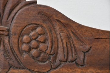 和製ヴィンテージ　神戸洋家具　COLONY HOUSE(コロニーハウス)　クラシカルな彫刻入りの卓上シェルフ　(R-088479)