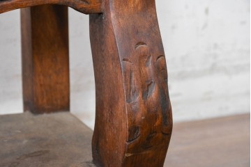 和製ヴィンテージ　神戸洋家具　COLONY HOUSE(コロニーハウス)　クラシカルな彫刻入りの卓上シェルフ　(R-088479)