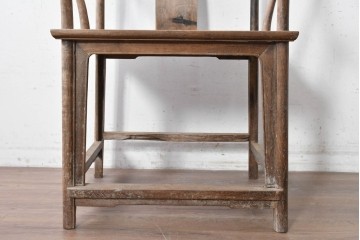 中国アンティーク　中国美術　鉄刀木(タガヤサン)材　東洋情緒漂う流麗なアームチェア　(R-088480)