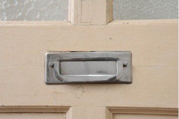 イギリスアンティーク建具　1930年頃　ペイントの風合いが魅力の木製ドア1枚　(R-088481)
