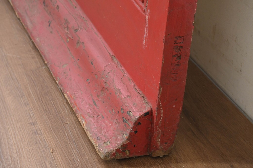イギリスアンティーク建具　1930年頃　鮮やかな赤色が目を引くペイントドア1枚　(R-088483)