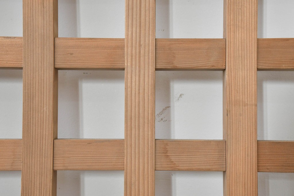 アンティーク建具　大正から昭和初期　マス目デザインが美しい幅狭のきつね格子蔵戸1枚　(R-088484)