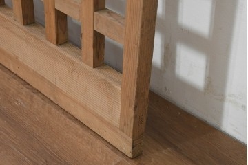 アンティーク建具　大正から昭和初期　マス目デザインが美しい幅狭のきつね格子蔵戸1枚　(R-088484)