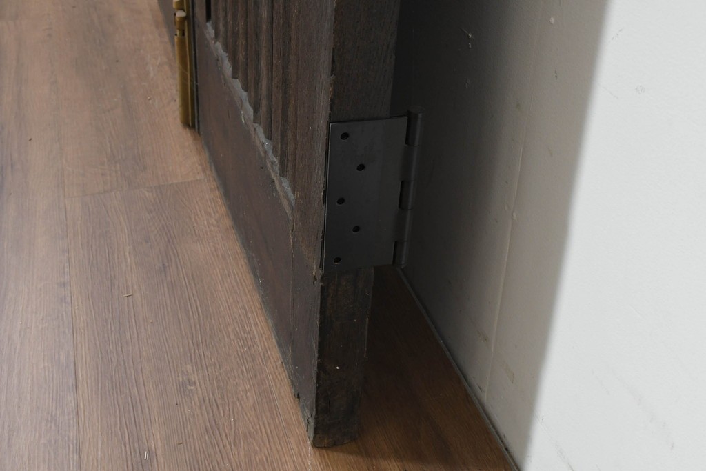 アンティーク建具　フランス　オーク材　水面のようなステンドグラスが印象的な両開きドア2枚(1対)セット　(R-088487)