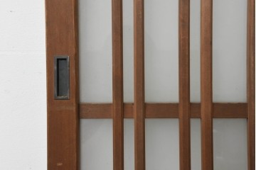 ヴィンテージ建具　昭和中期　幅狭　端正な縦格子のガラス入り玄関戸2枚セット　(R-088490)
