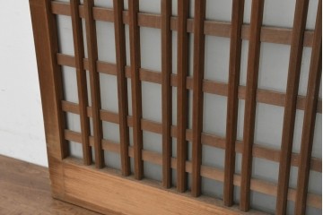 ヴィンテージ建具　昭和中期　幅狭　端正な縦格子のガラス入り玄関戸2枚セット　(R-088490)