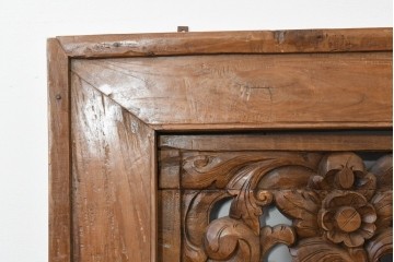 アジアンアンティーク建具　透かし彫りが華やかな枠付き窓1枚　(R-088498)