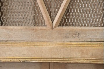 ヴィンテージ建具　インド　フェンス付き　アーチ型のデザインが印象的な枠付き窓1枚　(R-088499)