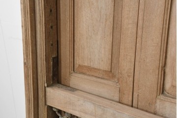 ヴィンテージ建具　インド　フェンス付き　アーチ型のデザインが印象的な枠付き窓1枚　(R-088499)